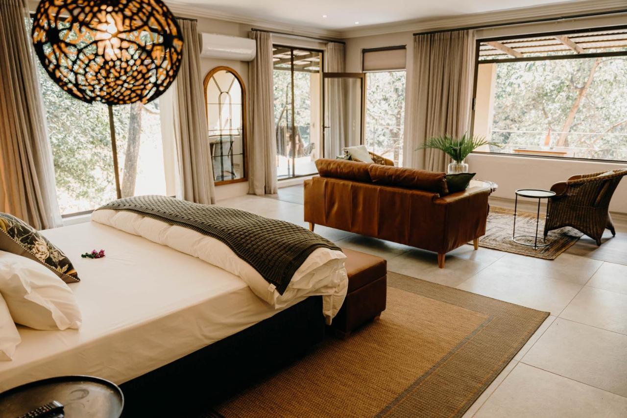 Bambuu Lakeside Lodge Хейзивью Экстерьер фото